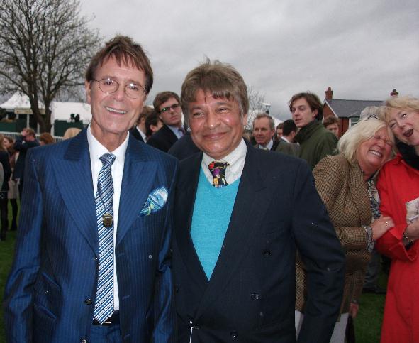 Cliff_Richard_Aintree_web